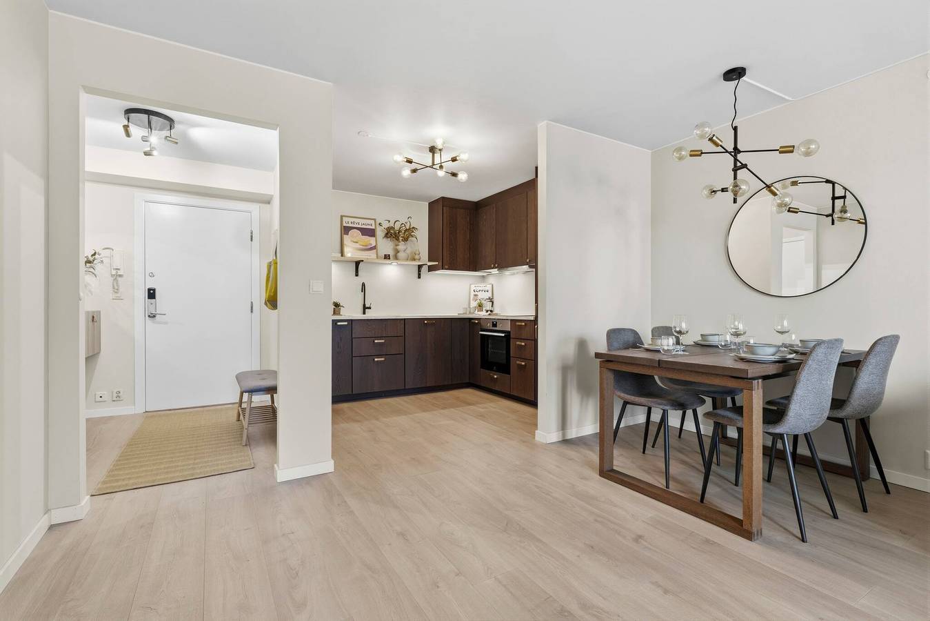 Apartamento entero, Apartamento luminoso y acogedor de 3 dormitorios en Gamle Oslo in Gamle Oslo, Oslo