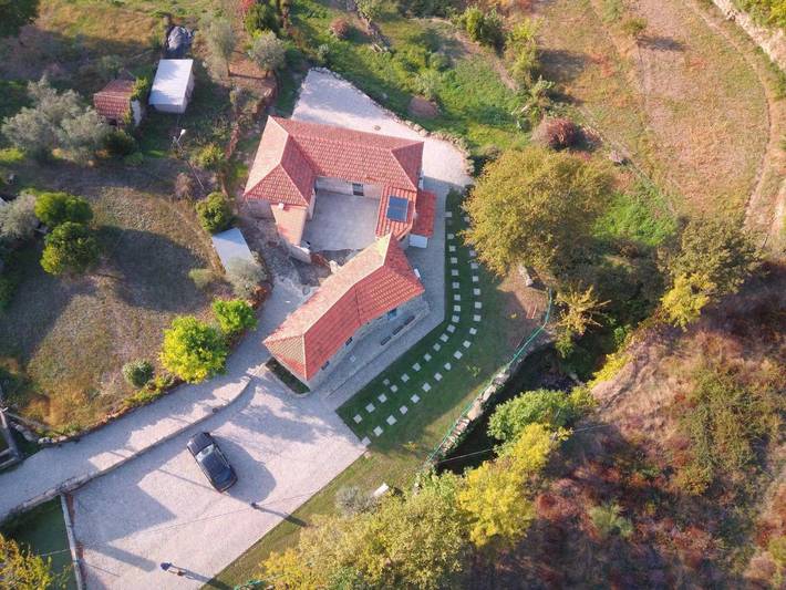 Gästehaus für 4 Personen, mit Terrasse und Garten sowie Kinderpool und Pool