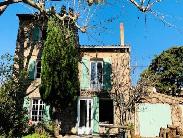 Appartement de vacances pour 10 personnes, avec jardin à L'Isle-sur-la-Sorgue