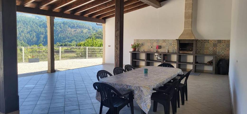 Location de vacances pour 8 personnes, avec Balcon et Terrasse ainsi que Jardin et Vue à Ribeira de Pena - 2