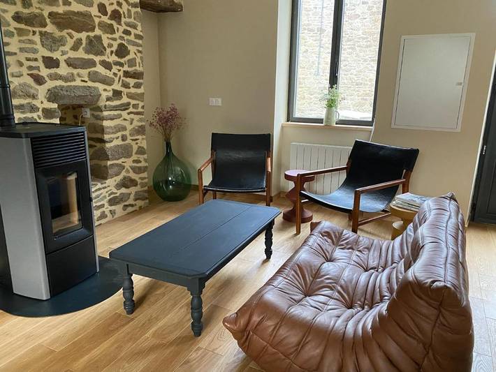 Location de vacances pour 5 personnes, avec piscine et jardin, adapté aux familles à Pleudihen-sur-Rance - 3