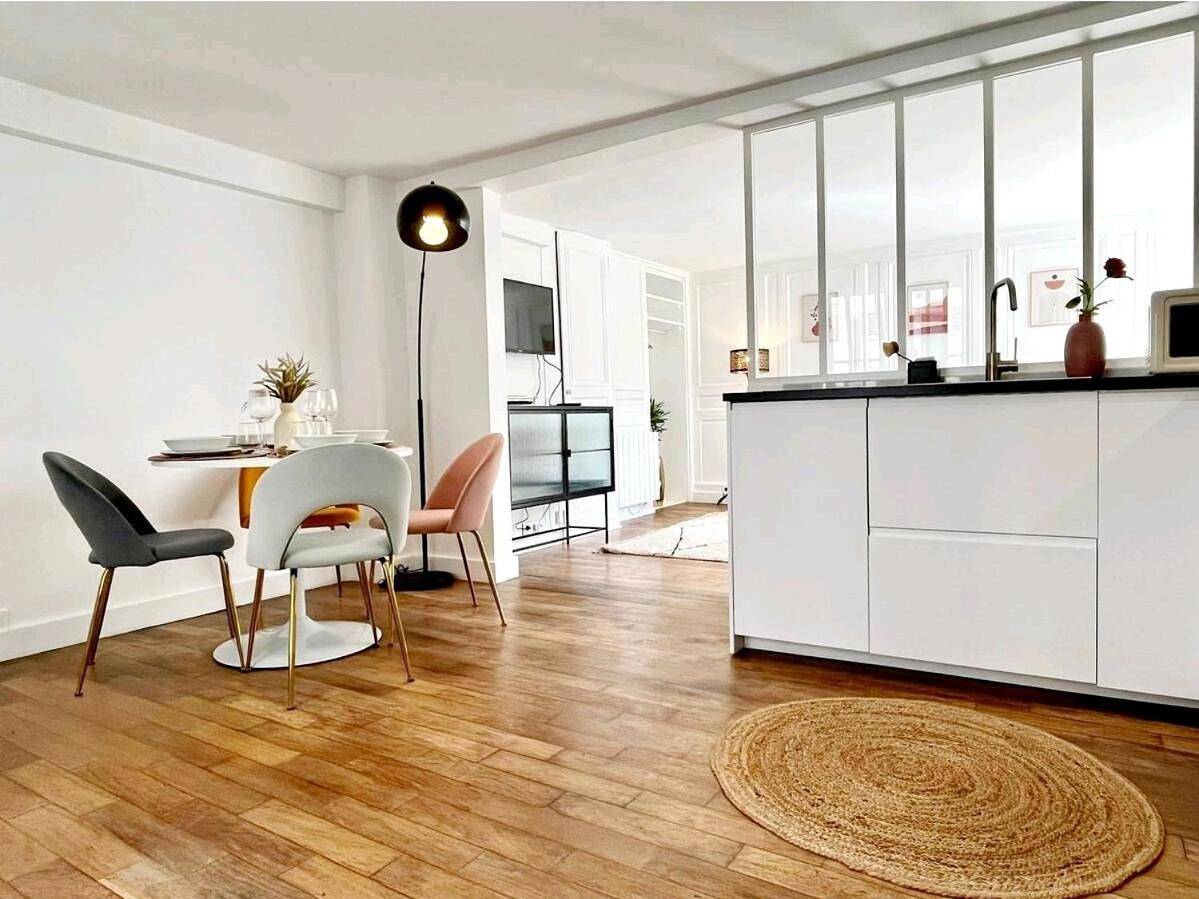 Appartement entier, L'Orangerie Royale - À côté du Château de Versailles et proche gares Paris in Versailles, Yvelines