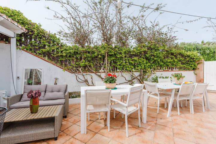 Villa Gloria con vista mare, Wi-Fi e aria condizionata in Stagnone Marsala, Marsala