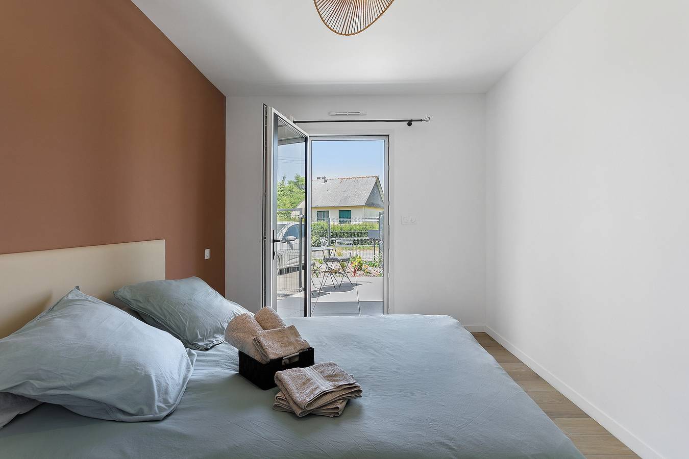 Chambre d'hôtes « Terra Cotta » avec piscine partagée, terrasse commune et Wi-Fi in Lanvollon, Côte de Goëlo