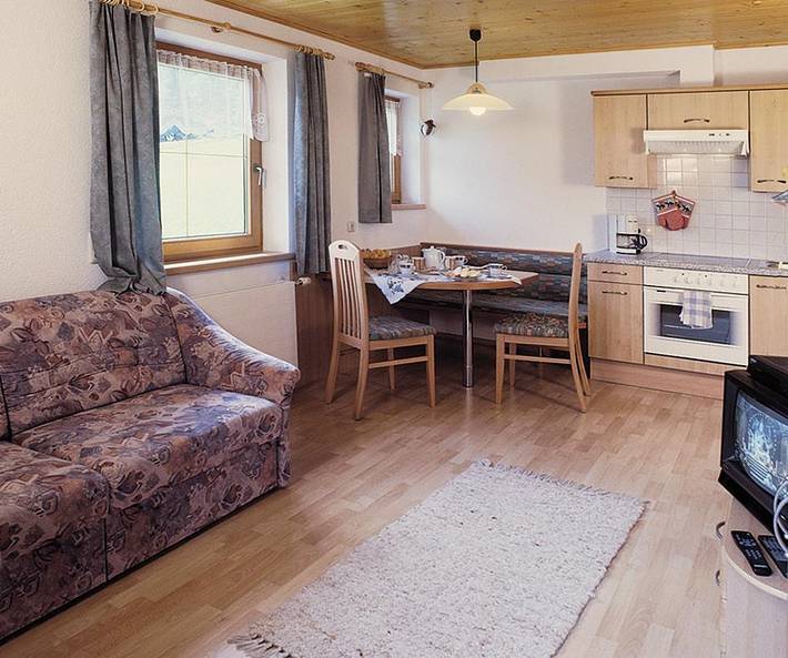 Ferienwohnung für 4 Personen, mit Ausblick und Garten, kinderfreundlich in Sankt Jakob in Defereggen - 4