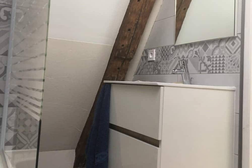 Appartement entier, Appartement neuf et cosy in Saint-Aurélien, Région de Limoges