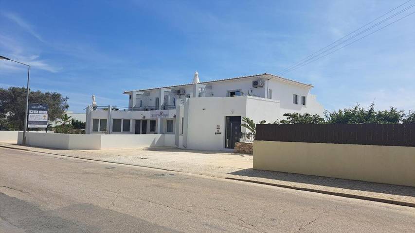 Casa de huéspuedes para 2 personas, con balcón y piscina - 1