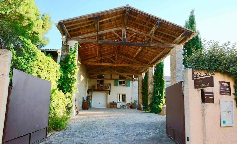 Location de vacances pour 2 personnes, avec vue ainsi que jardin et piscine à Peyriac-Minervois - 2