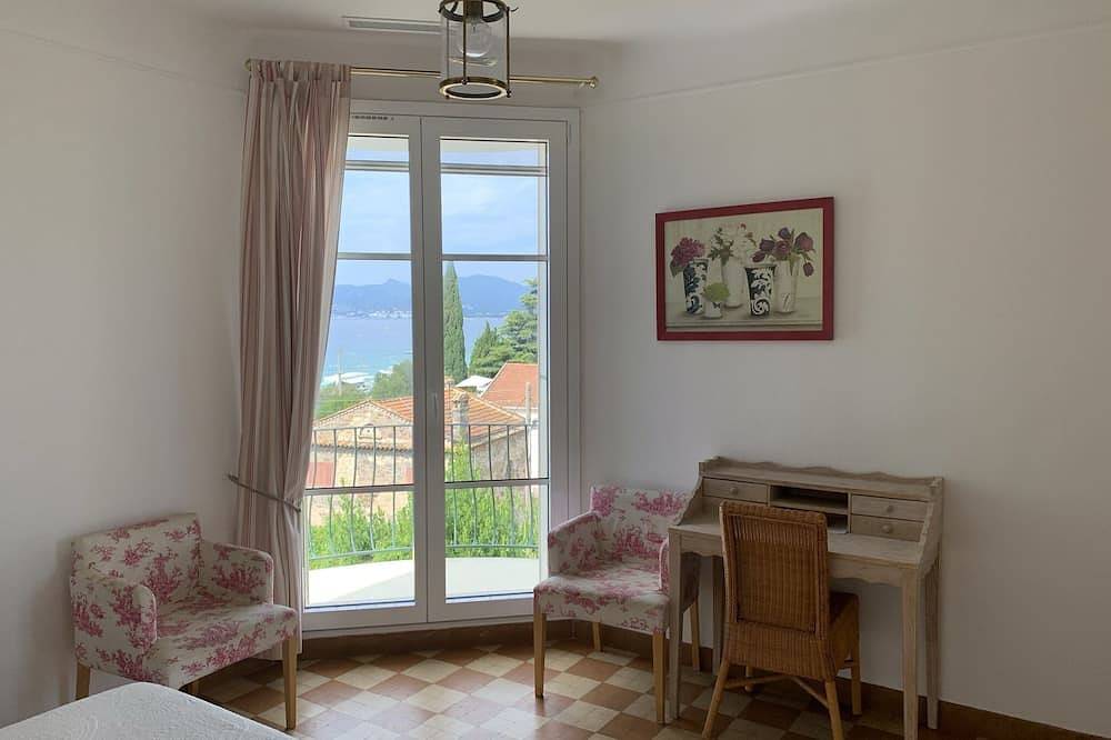 Cannes Villa, Swimmingpool, Meerblick, 15 Min. Palais Du Festival, 1 Min. Strand in Cannes, Mittelmeerküste (Frankreich)