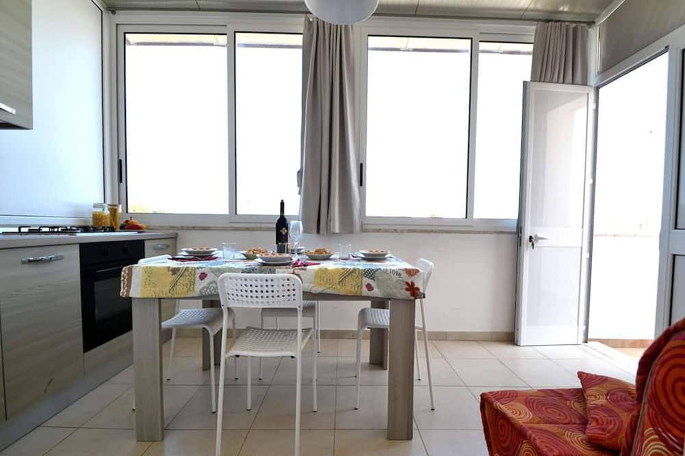 Appartement de trois pièces avec air conditionné au premier étage - Torre dell'Orso in Torre Dell'orso, Melendugno