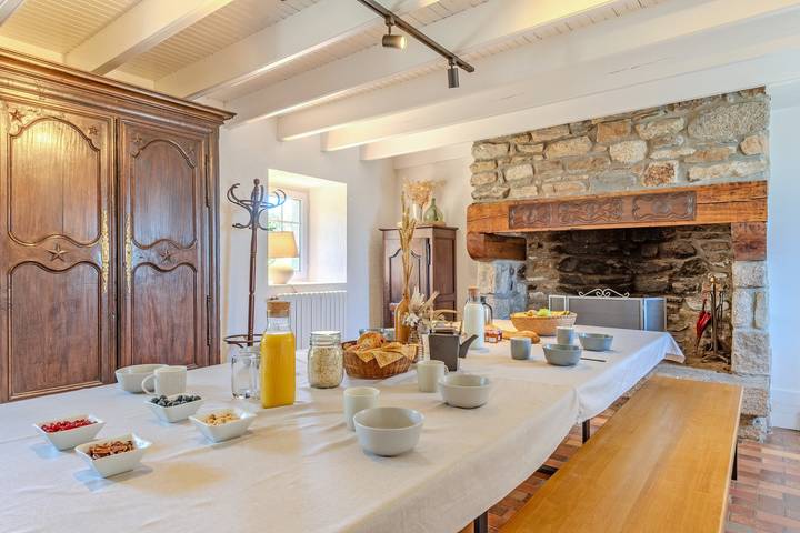 Maison de vacances 'Ker Breizh - Saint Pabu - 14 Pers' 3 étoiles avec jardin privé et Wi-Fi in Saint-Pabu, Région de Brest