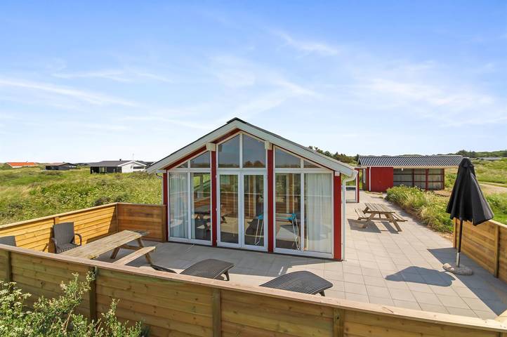 Ferienhaus für 6 Personen, mit Terrasse und Sauna in Nørlev Strand