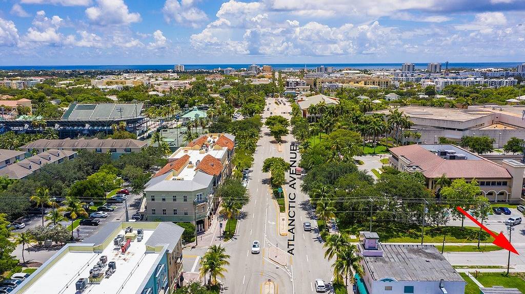 Ganze Wohnung, Beautiful remodeled condo. Steps away from area's top nightlife/1 mi. from beach in Delray Beach, Palm Beach County