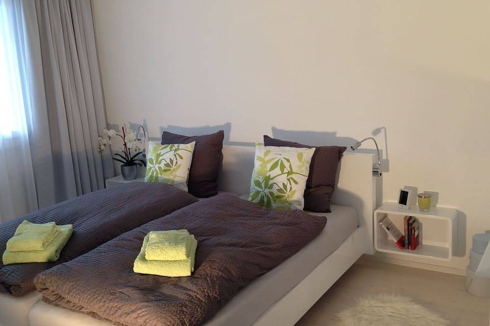 Ganze Wohnung, Helle, moderne Wohnung an ruhiger Lage in den Davoser Bergen in Davos, Plessur Alpen