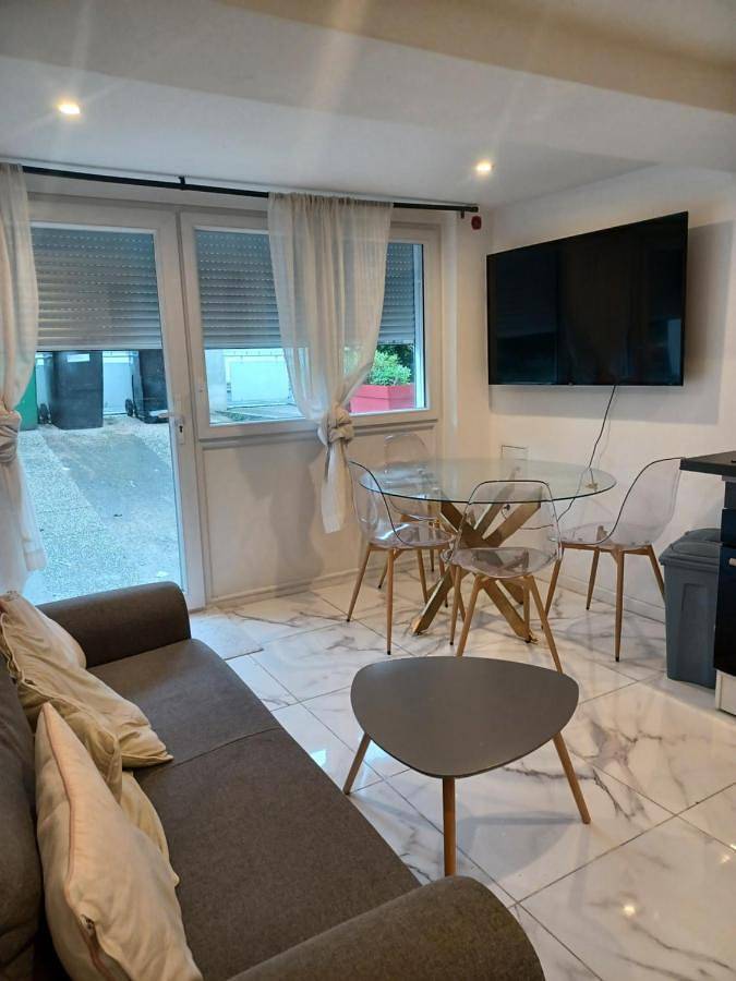 Gîte pour 3 personnes, avec terrasse à Savigny-sur-Orge - 4