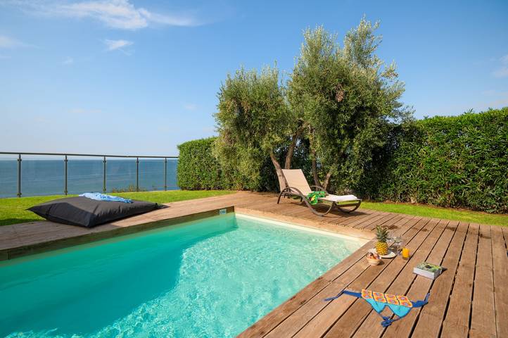 Ferienhaus für 6 Personen, mit Balkon und Terrasse sowie Garten und Ausblick in Griechenland
