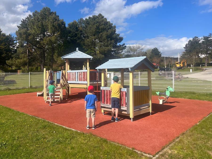 Camping Domaine de La Pinede - Stacaravan 4 personen, foto 14