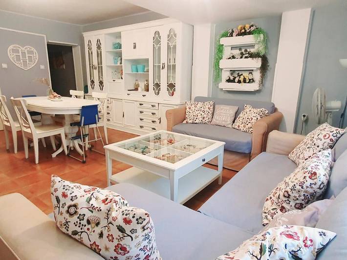 Apartamento para 8 personas, con terraza, Se admiten mascotas en Puerto de Sagunto