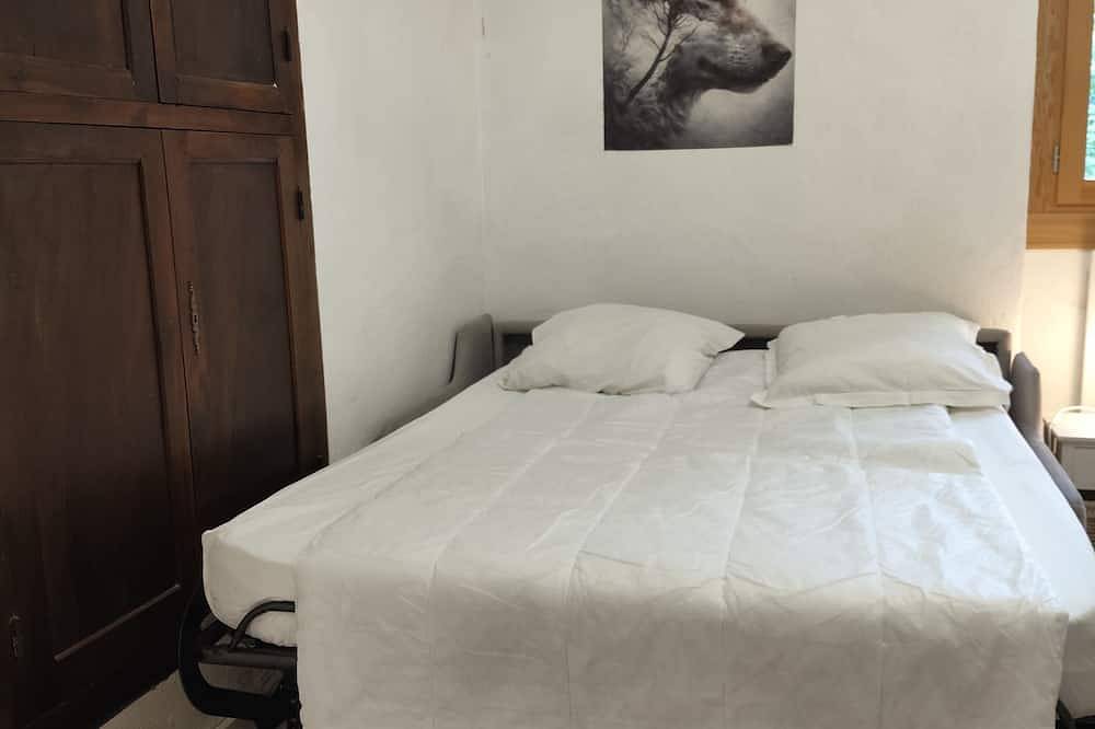 Appartement entier, Gîte Noryema pour 4 pers, pied de ville Lumineux et spacieux, 27m2, tout équipé in Entraunes, Région de Nice