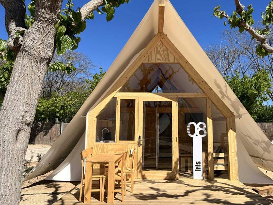 Camping Tamarit Beach Resort - Canvas and wooden tent 4 persons - Glamping Kentia in Tarragona, Costa Dorada