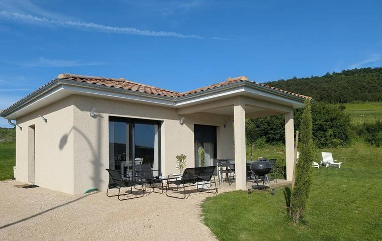 Gîte pour 6 personnes, avec Terrasse et Jardin