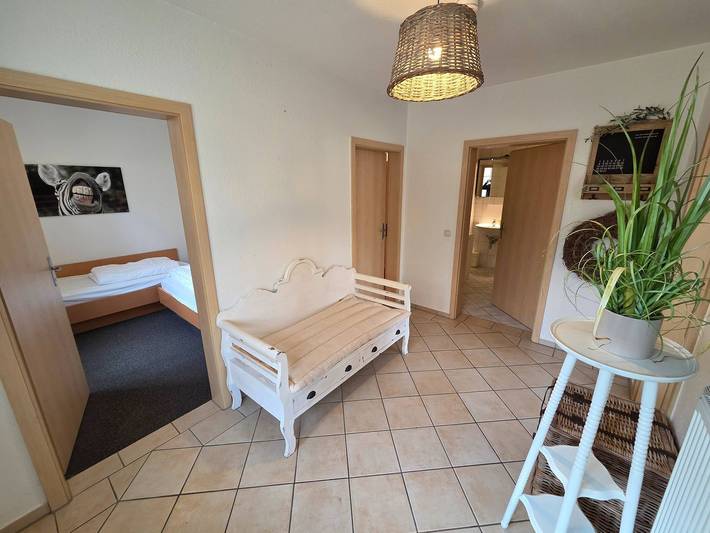 Ganze Wohnung, Zwischen den Wassern Glücksbucht: 75 m² Ferienhaus am Strand, Wlan & Terrasse in Behrensdorf, Hohwachter Bucht