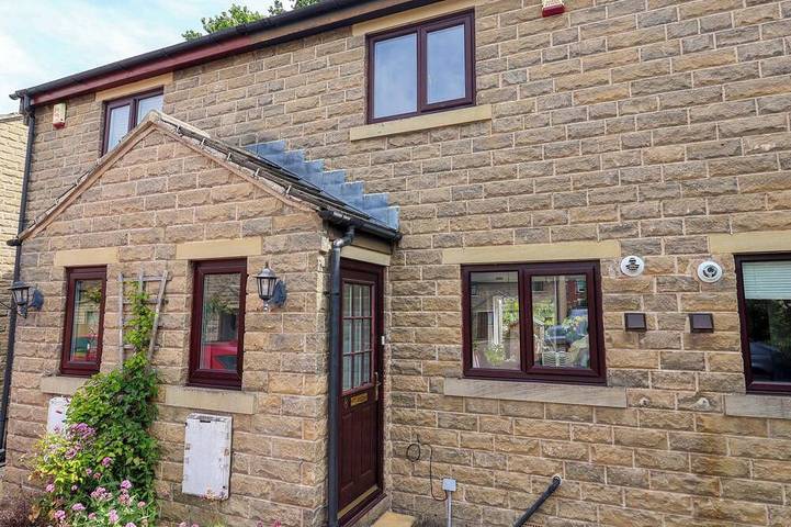 Log cabin for 4 people, with garden in Leeds