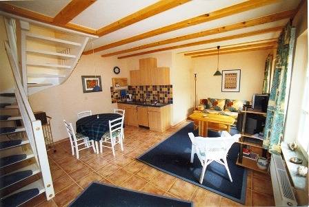Ganze Ferienwohnung, Ferienwohnung "Bisschen Bunt" bei Mühlhausen - Ferienwohnung I, 50 qm, Terrasse, 1 Schlafzimmer, max. 2 Personen in Unstruttal, Unstrut-Hainich-Kreis