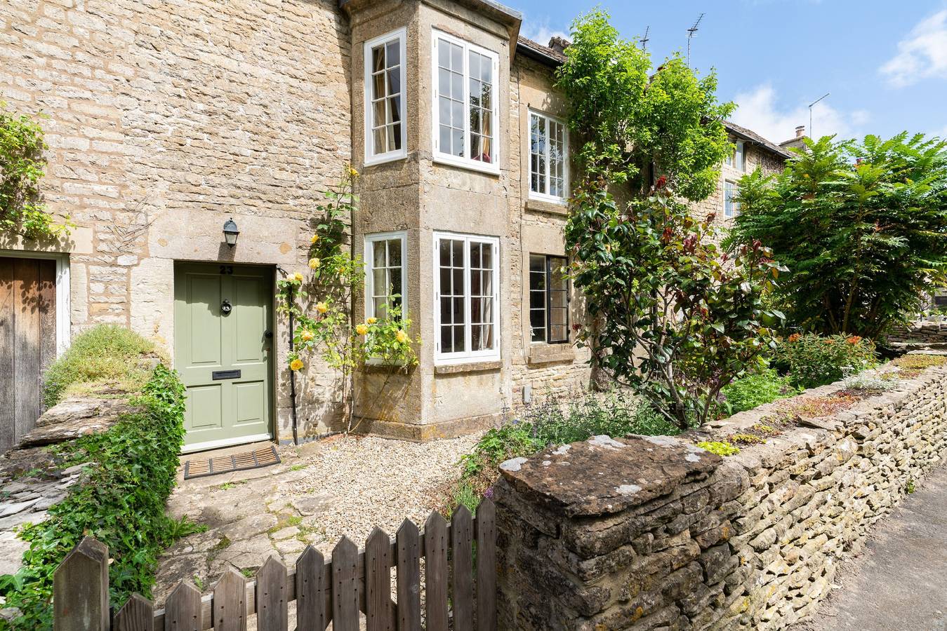 Pear Tree Cottage, Cherington in Gloucestershire