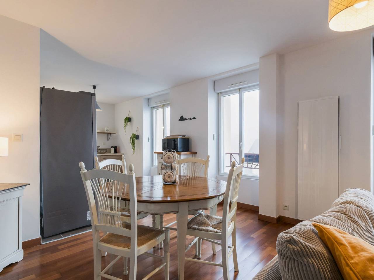 Apartamento entero, Dúplex tranquilo cerca de la playa, parking seguro, se aceptan mascotas in Les Moutiers-en-Retz, Côte de Jade