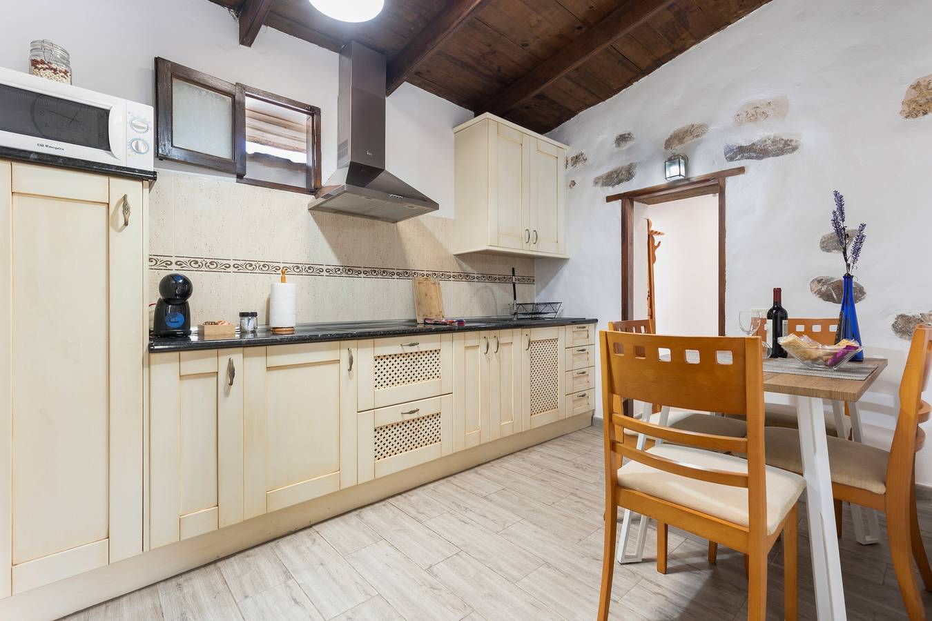 Casa de vacaciones 'Casa Doña Carmen' con vistas a la montaña, terraza privada y Wi-Fi in Betancuria, Fuerteventura