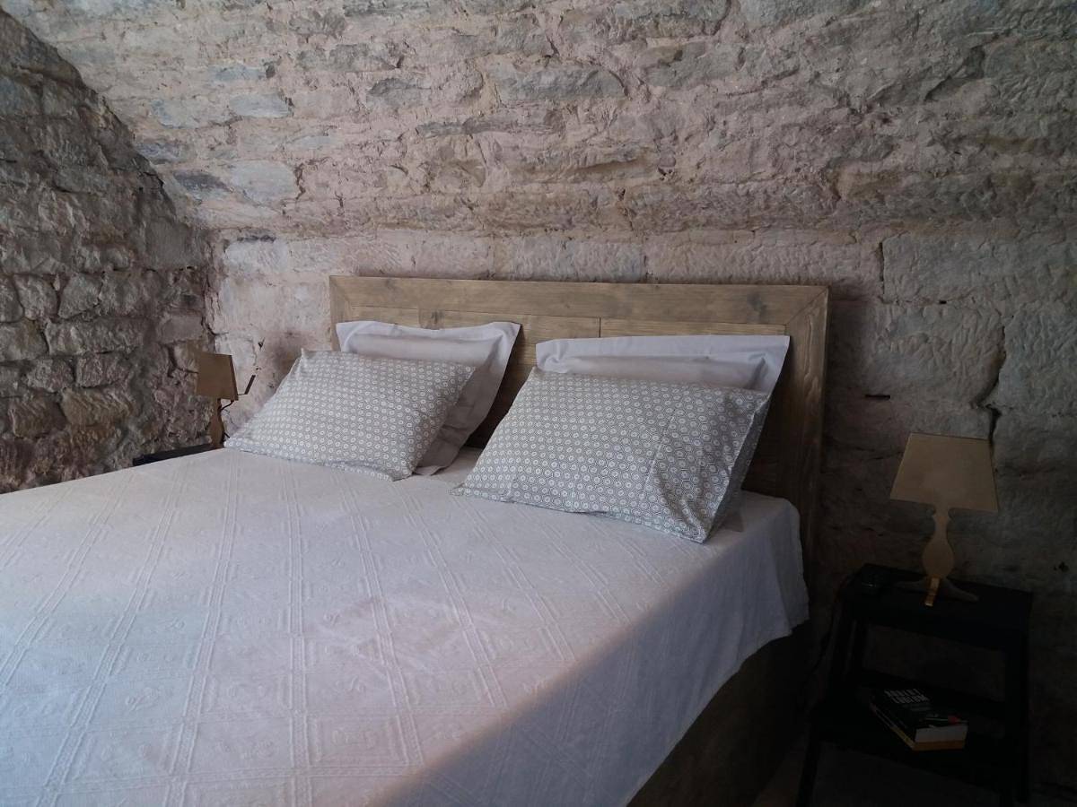 Double Room with Garden View in Saint-Jean-de-Galaure, Région de Valence