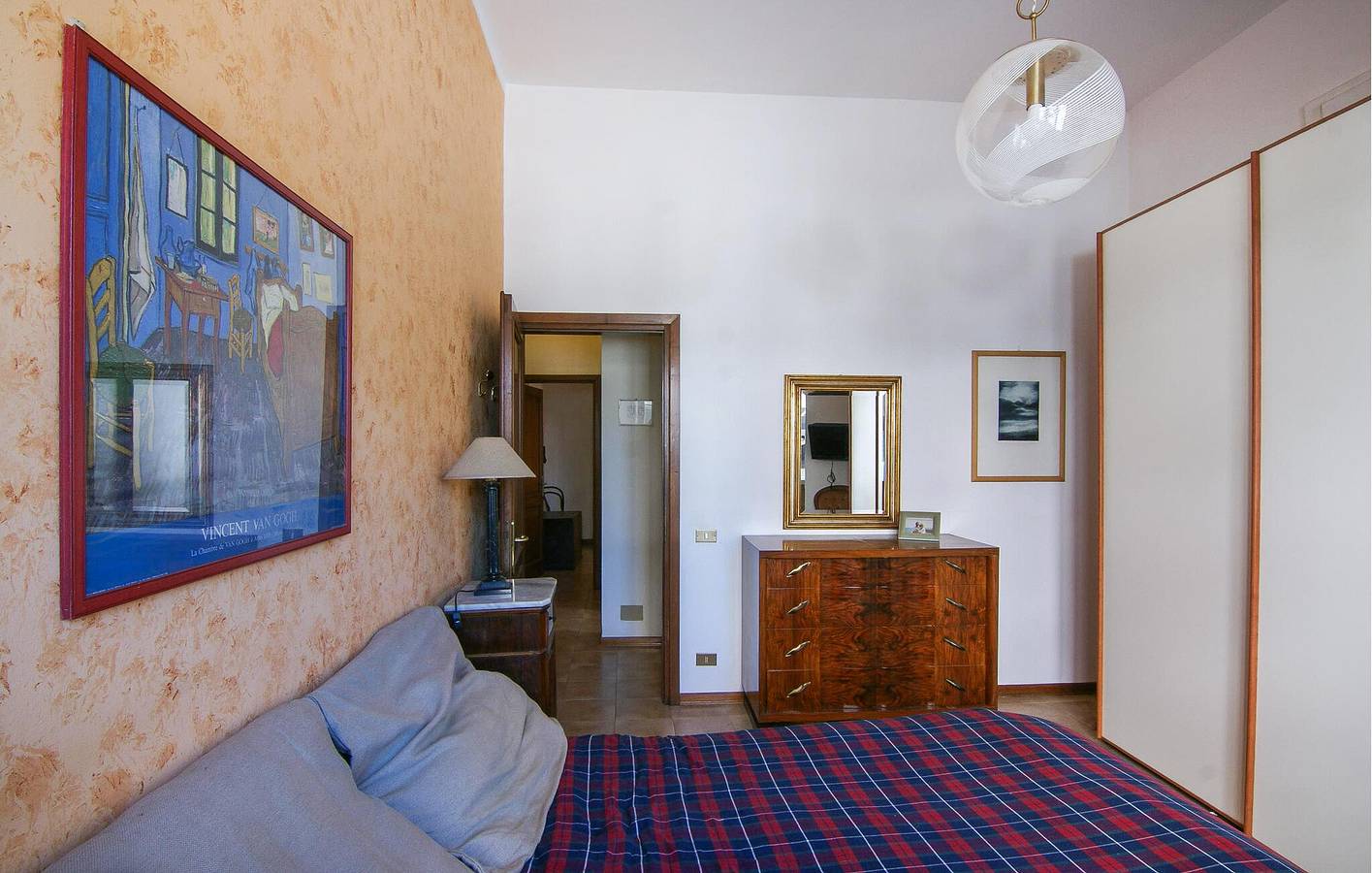 Appartamento intero, Accogliente appartamento con 2 camere da letto: a 1,5 km dalla spiaggia dell'Oasi, con parcheggio e cucina inclusi in Marina di Carrara, Carrara