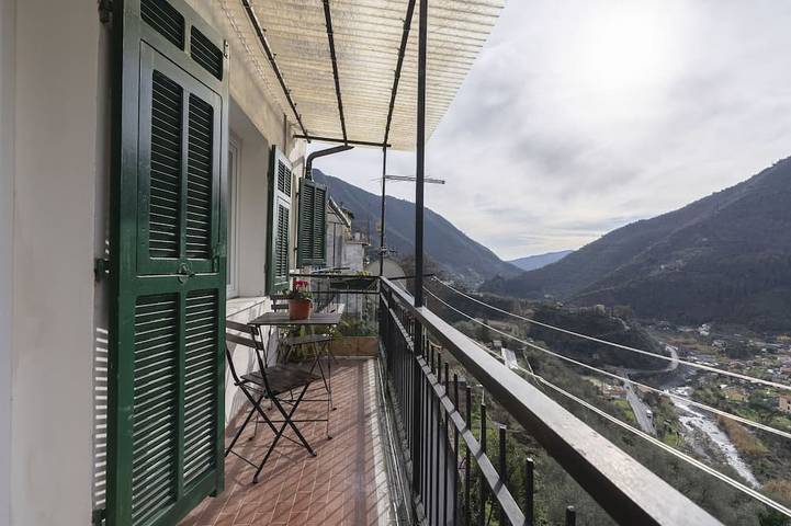 Ferienwohnung für 4 Personen, mit Balkon, mit Haustier in Montalto Ligure