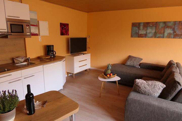 Ganze Ferienwohnung, Appartement am Mühlenberg in Waren (Müritz), Müritz