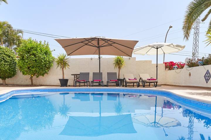 Villa för 6 Personer med trädgård in Nerja, Cordillera Penibética