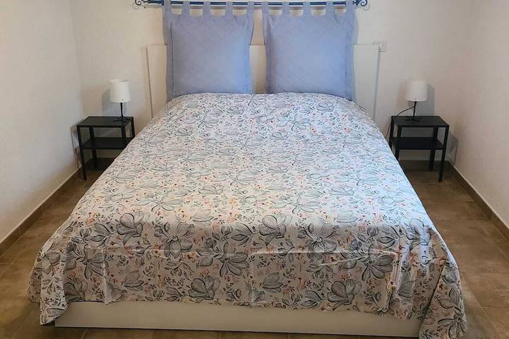 Location de vacances pour 6 personnes, avec jardin et jacuzzi, animaux acceptés à Ventiseri - 2