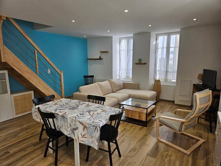 Location de vacances pour 5 personnes, avec vue dans Plage de Montsarrac
