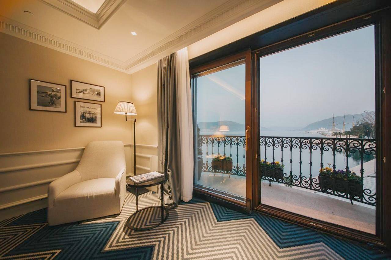 Boutique Hotel La Roche in Tivat, Bay of Kotor
