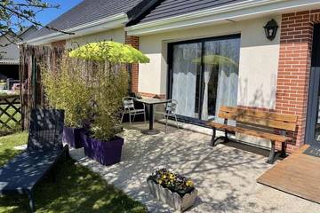Gîte pour 2 personnes, avec terrasse et jardin à Octeville-sur-Mer