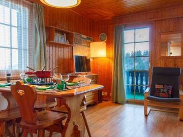 Gîte pour 4 personnes, avec vue et balcon dans Champoussin