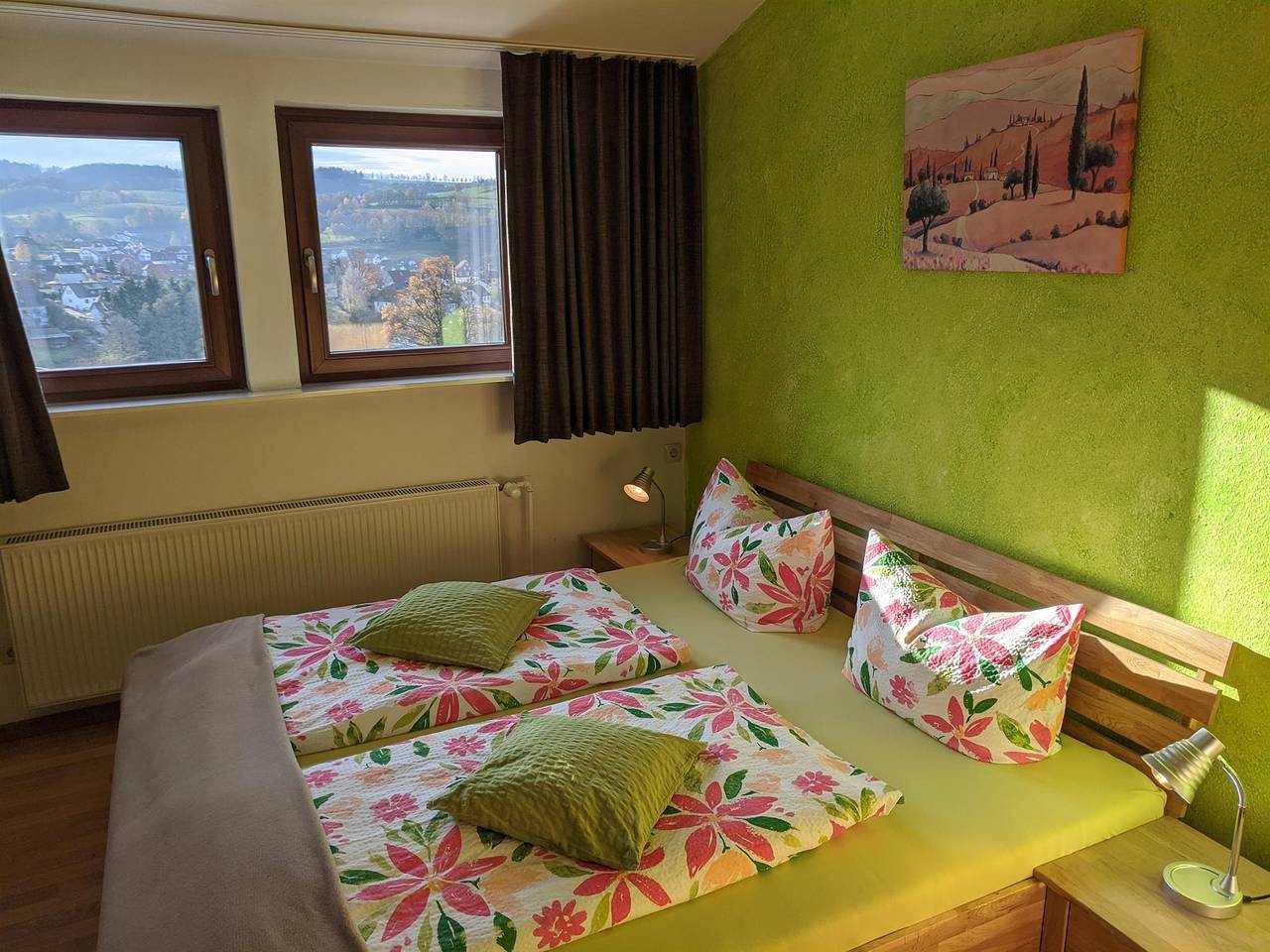 Ganze Ferienwohnung, Dz mit Dusche/Wc/Tv in Poppenhausen, Rhön-Hessen