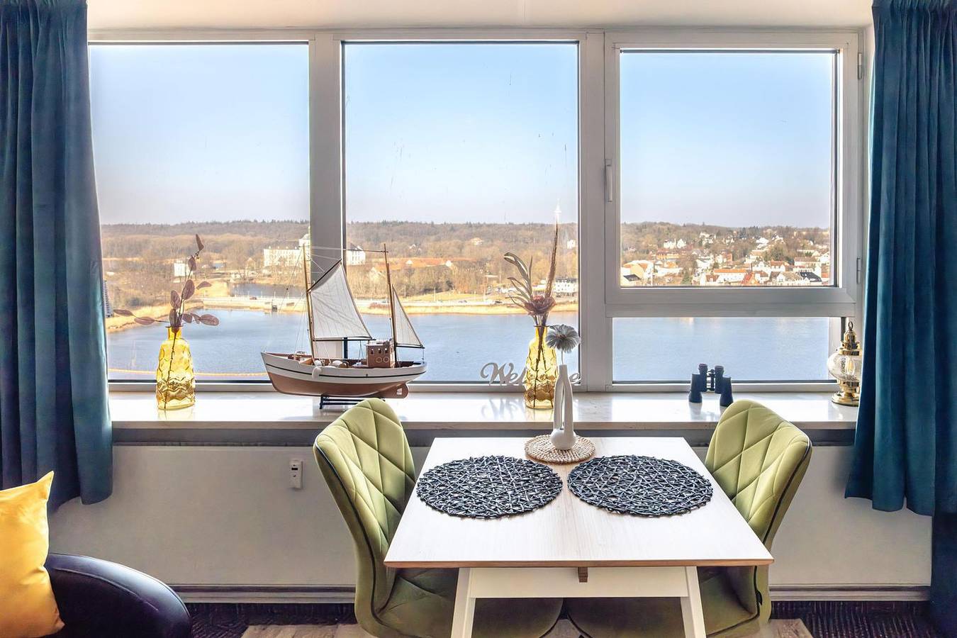 Ganze Wohnung, Ferienwohnung "Wikingturm Etage 14 Nr. 1" mit Blick auf Schleswig und die Schlei in Schleswig, Schleswig & Umgebung