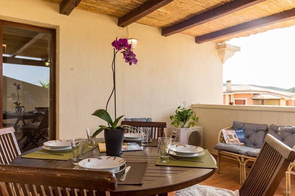 Ganze Wohnung, Ferienwohnung Perugino mit Terrasse, Balkon, A/C & Wlan in Crabonaxa/Villasimius, Villasimius
