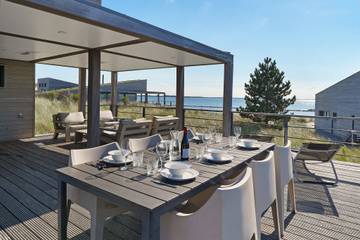 Villa for 4 Guests in Goeree-Overflakkee, North Sea Netherlands, Picture 1