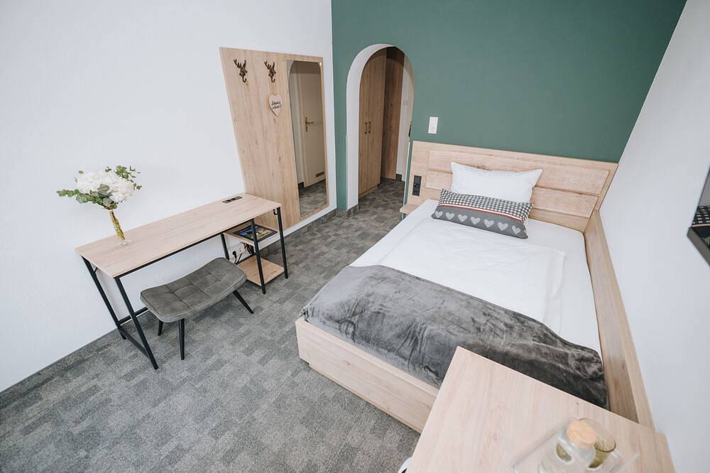 Einzelzimmer Komfort - Hotel Quellenhof in Bad Wiessee, Bavarian Alps