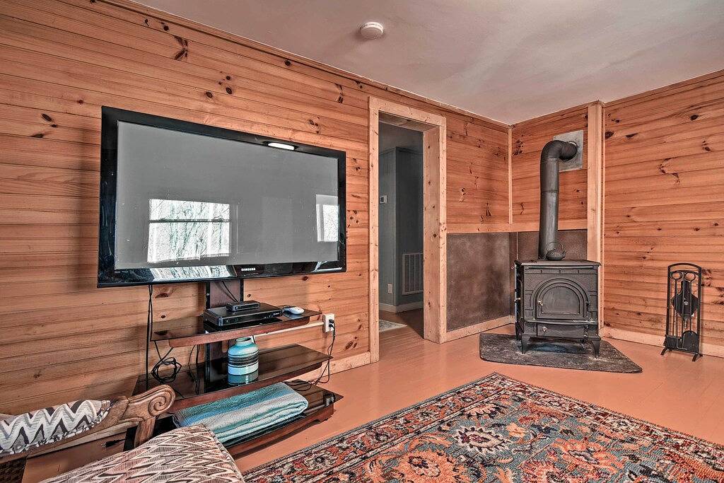 Abgeschieden Marshall Cottage w / Whirlpool & Mtn Views! in Madison County (NC)