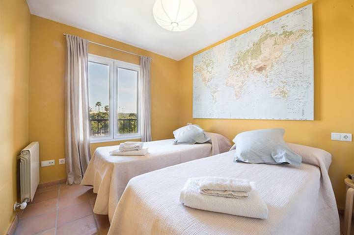 Ferienwohnung für 4 Personen, mit Balkon und Terrasse sowie Garten und Pool in Son Veri Nou - 2