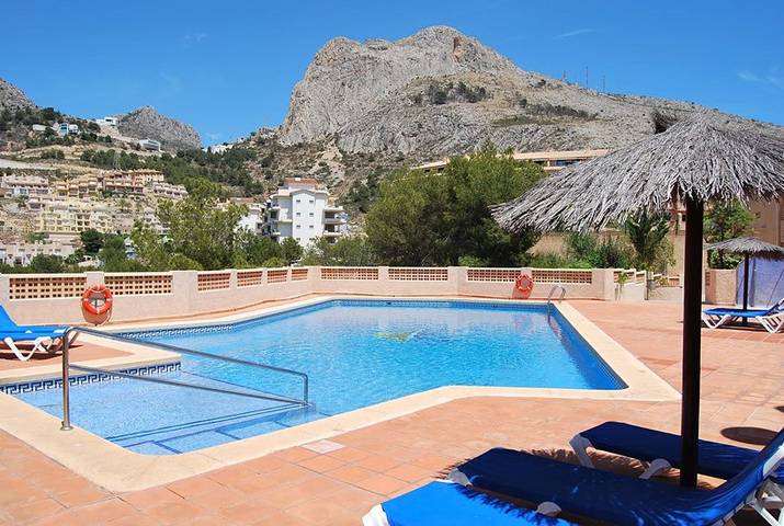 Gîte pour 4 personnes, avec terrasse et piscine, adapté aux familles à Altea - 4