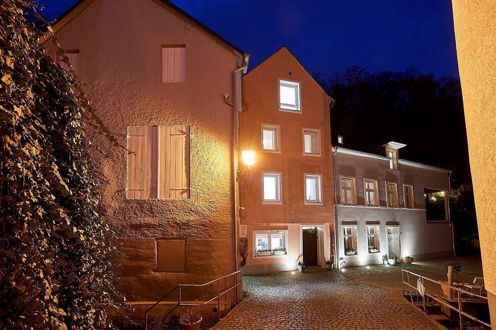 Spa Haus,  ruhig und zentral gelegenes Wellness-Ferienhaus. in Bernkastel-Kues, Bernkastel-Kues & Umgebung